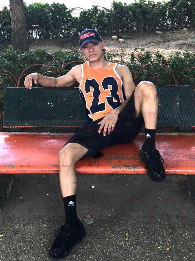 FOTOS DE LIAM REY SENSUALIDAD Y SENSUALIDAD COLOMBIANO