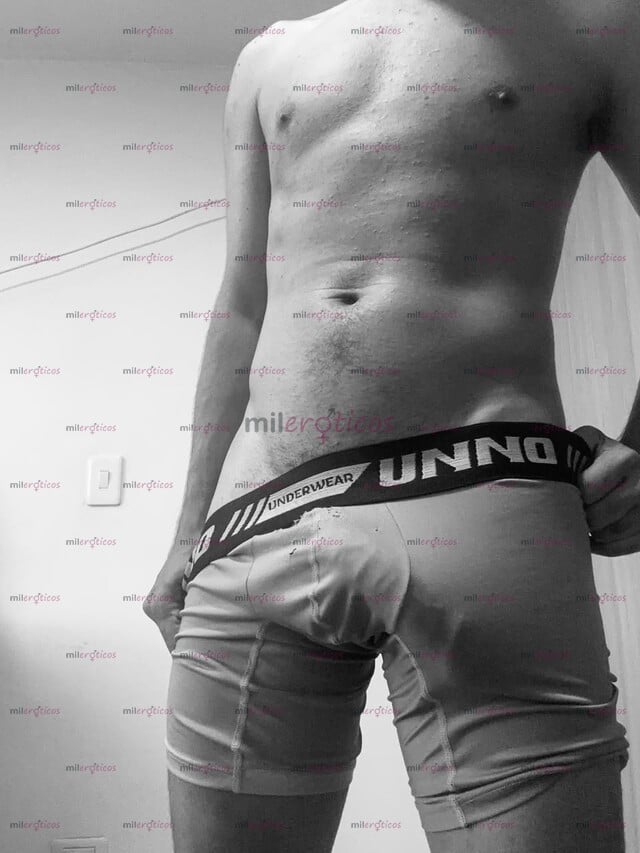 FOTOS DE 22 AÑOS: ENERGÉTICO , PLACER SIN RODEOS Y FULL DISCRECIÓN