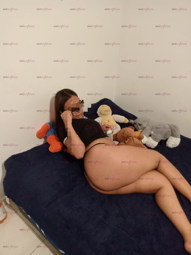 FOTOS DE SOY UNA NENA DE 21 AÑOS ME ENCANTA QUE ME VEAN COMO ME METO