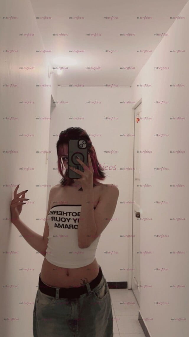 FOTOS DE HOLA AMOR SOY VIOLETTA UNA JOVENCITA A LA QUE DEBES CONOCER