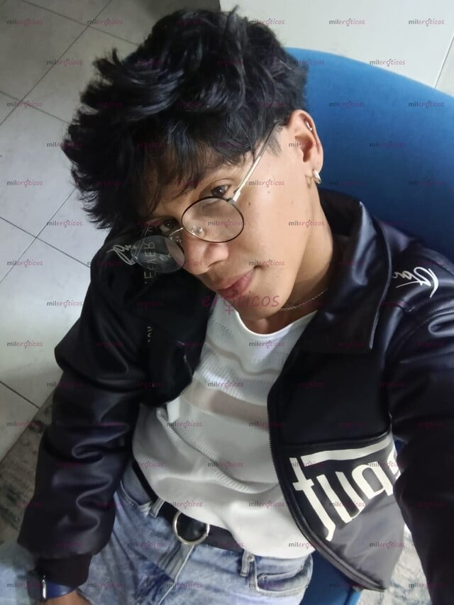 FOTOS DE CHICO ACTIVO DISPONIBLE, VERGON DISPUESTO A COMPLACER TODOS TUS DESEOS.