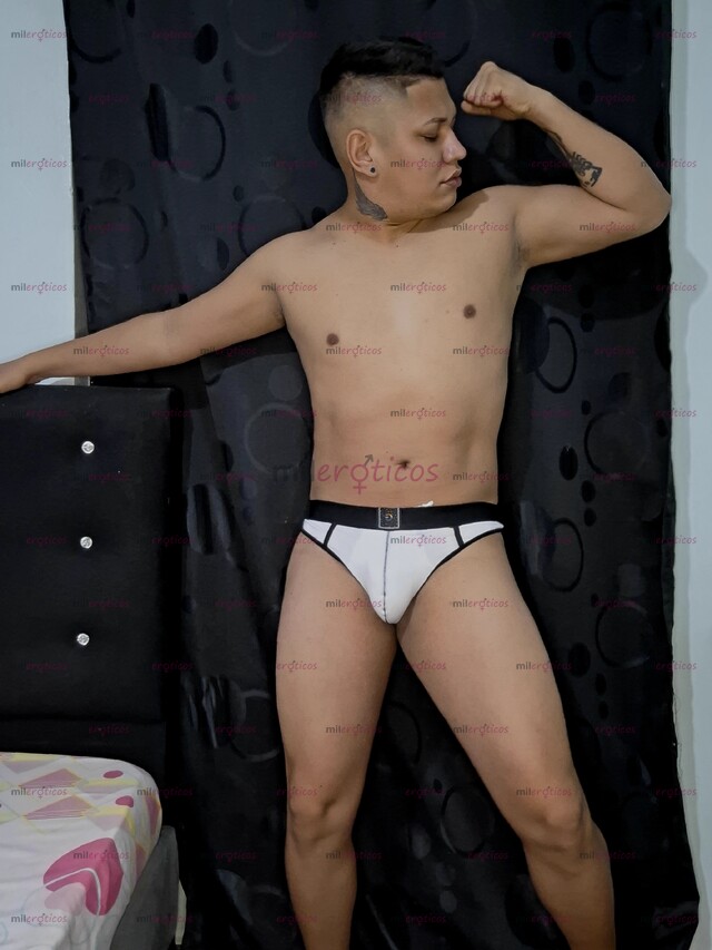 FOTOS DE POLLO MUYCALIENTE CON GANAS DE DARTE UN BUEN SERVICIO MASAJE BUENA MAMADA CULON