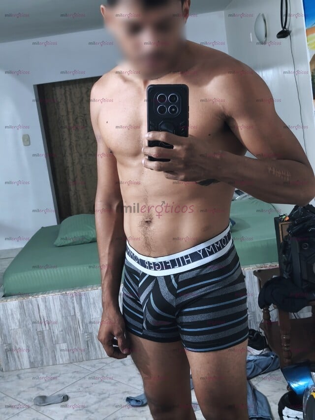 FOTOS DE JOVEN ACT NEA ARRECHO 23CM.. CERDEO DISPUESTO A COMPLACERTE