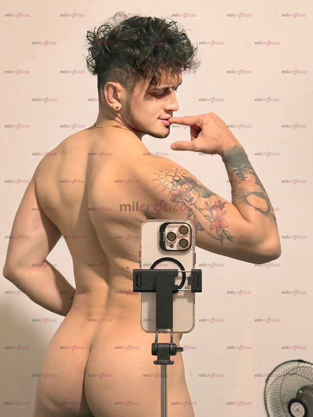 FOTOS DE VERSÁTIL MASCULINO CON SITIO PRIVADO CULITO APRETADO Y VERGA DE 19CM