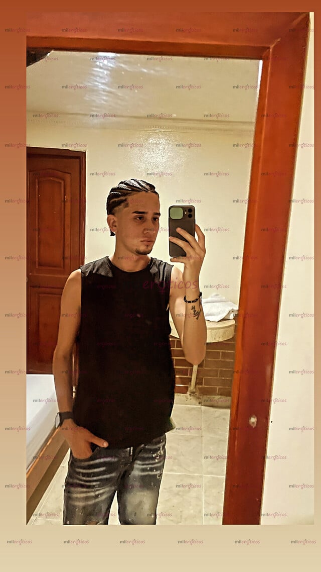 FOTOS DE VERGON RELECHERO GRUESO 22 CM SOY ABIERTAMENTE VERSATIL