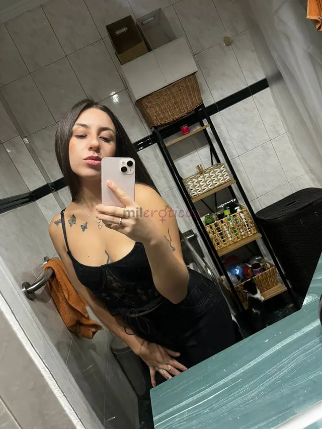 Dejame tentarte con mis manos suaves experimenta un extasis de placer con migo atencion personalizada masaje pago con efectivo o transferencia lugar d...