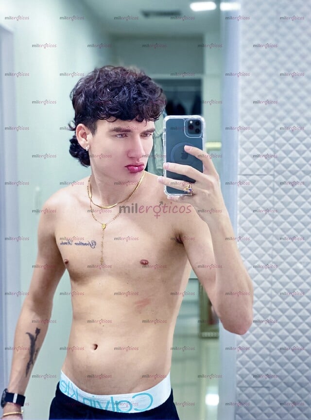 FOTOS DE CHRISTOPHER BACH. SOLO PARA PERSONAS SOLVENTES DE HUEN GUSTO Y EXIGENCIAS.