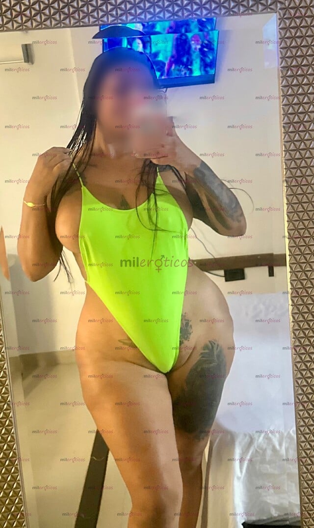 FOTOS DE SOY LOLA UNA TRAVIESA Y JUGUETONA GATITA DISPUESTA A CUMPLIR TODAS TUS FANTASÍAS