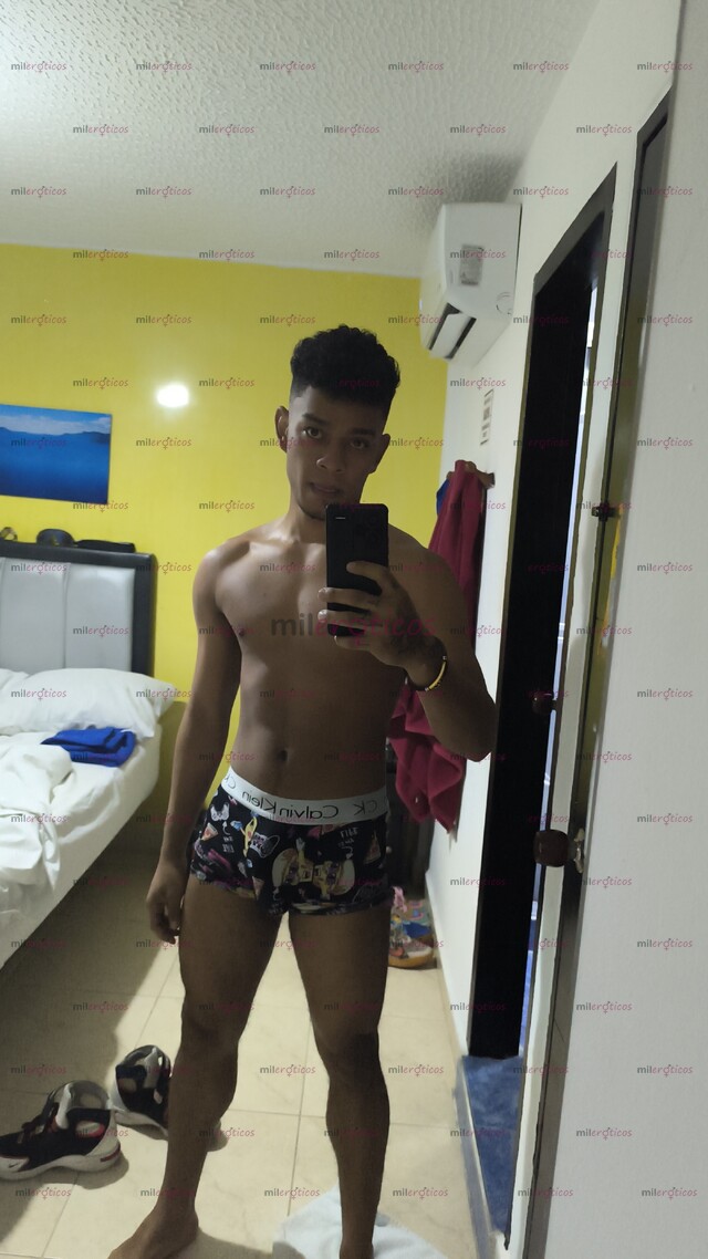 FOTOS DE FULL ERECCIÓN ACTIVO VERGON COSTEÑO CON SITIO LAURELES