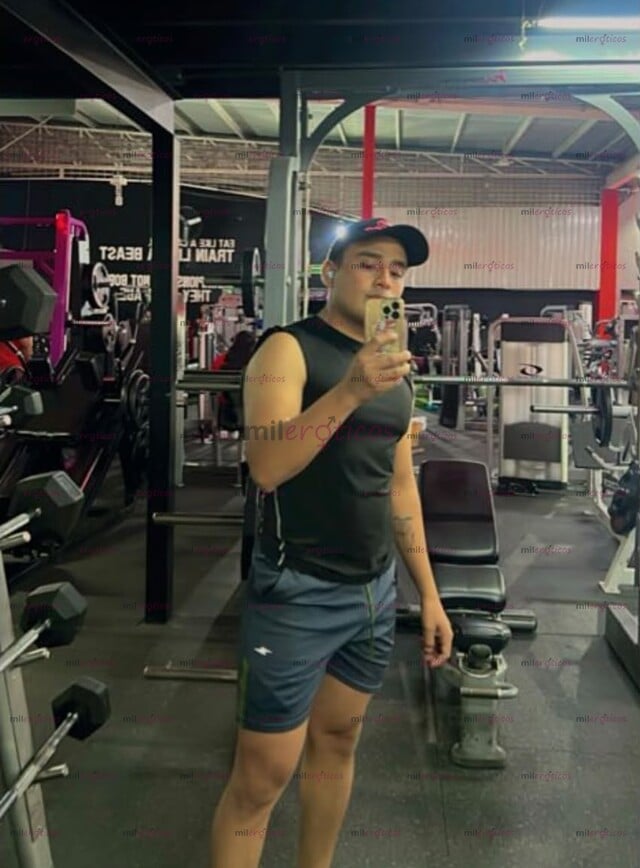 FOTOS DE CHAVO GUAPO CON RICA VERGA Y NALGÓN PARA TI