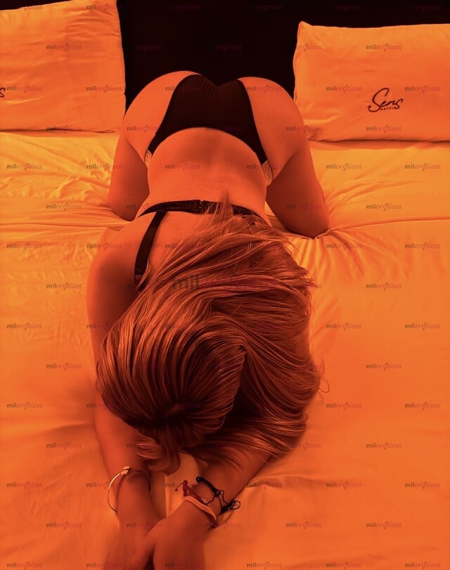 FOTOS DE NUEVA EN EL AMBIENTE! FANY 19 AÑOS RUBIA Y PETIT TAPATÍA