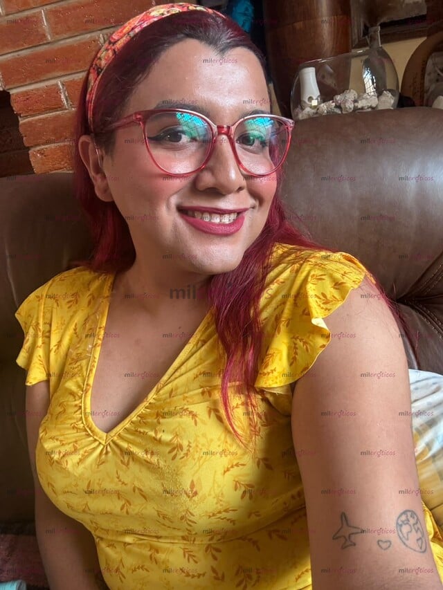 FOTOS DE TU CHICA TRANS PELIRROJA, CULONA Y TETONA FAVORIFA.