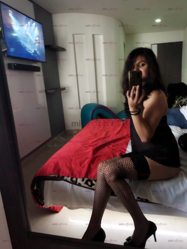 FOTOS DE ASHLY BISEX CREADORA DE CONTENIDO Y VIDEOLLAMADAS