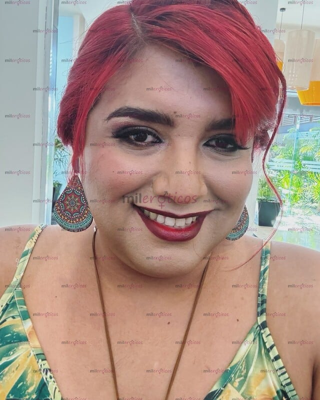 FOTOS DE TU CHICA TRANS PELIRROJA, CULONA Y TETONA FAVORIFA.