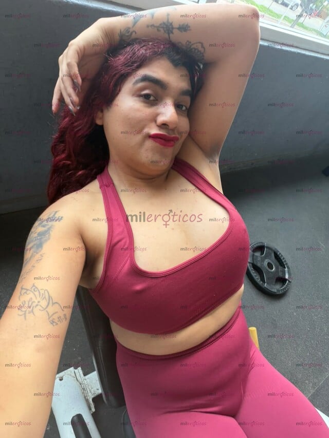 FOTOS DE TU CHICA TRANS PELIRROJA, CULONA Y TETONA FAVORIFA.