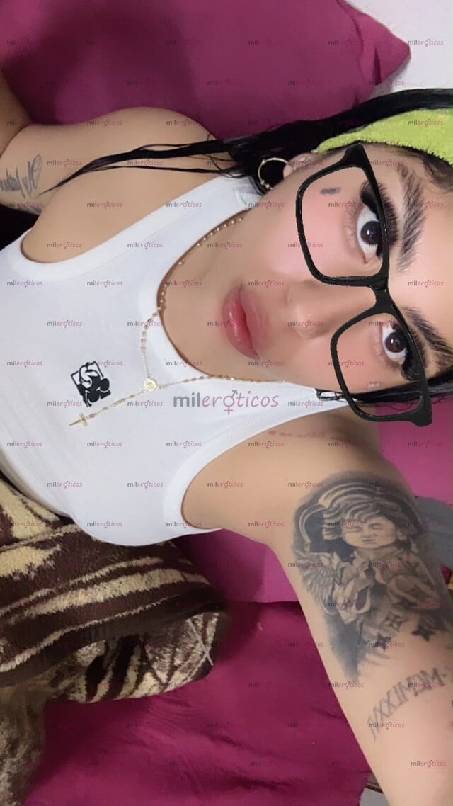 FOTOS DE CON LUGAR, LINDA KARELY, POCOS DÍAS NUEVA EN EL AMBIENTE