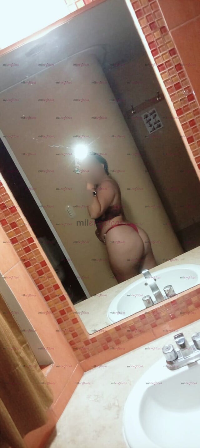 FOTOS DE LLEGO CON VESTIDO CON ÚNA LENCERÍA MUY SEXY Y ZAPATILLAS BIEN PRESENTABLE PARA T