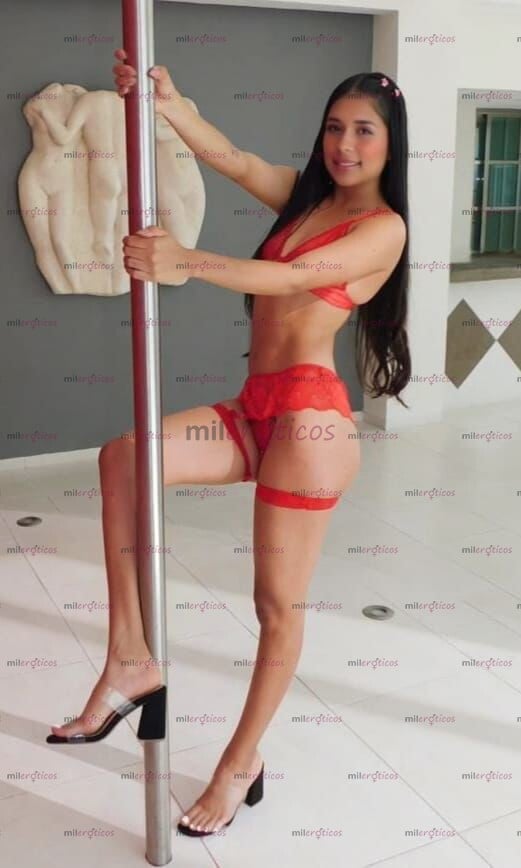 FOTOS DE ESTRECHA Y DE CUERPO DELGADO Y NATURAL TALLA 3 INICIANDO EN AMBIENTE