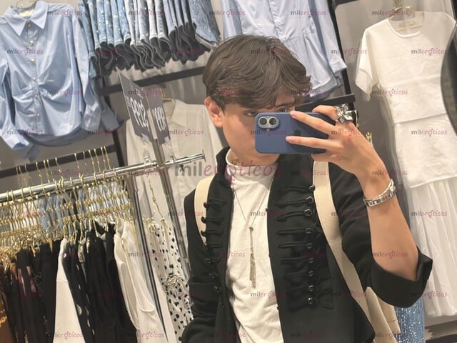 FOTOS DE JOVEN TWINK COMPLACIENTE Y MORBOSO, LISTO PARA SATISFACER