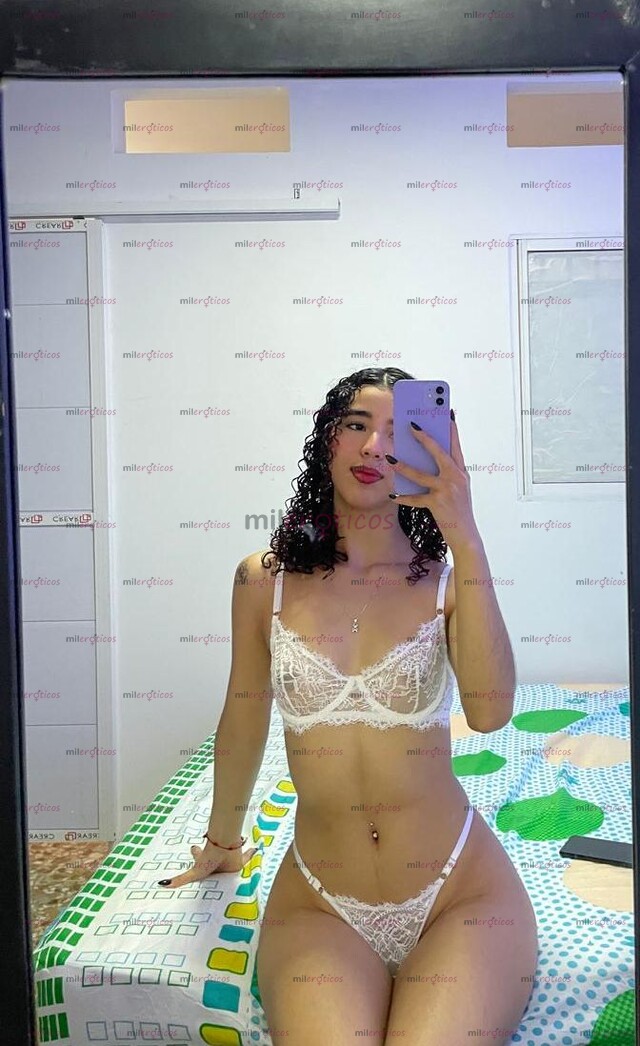 FOTOS DE LISA FLACA CRESPA DE 19 AÑOS DISPUESTA COMPLACERTE!!