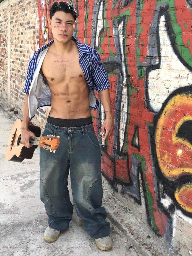 FOTOS DE LIAM REY SENSUALIDAD Y SENSUALIDAD COLOMBIANO
