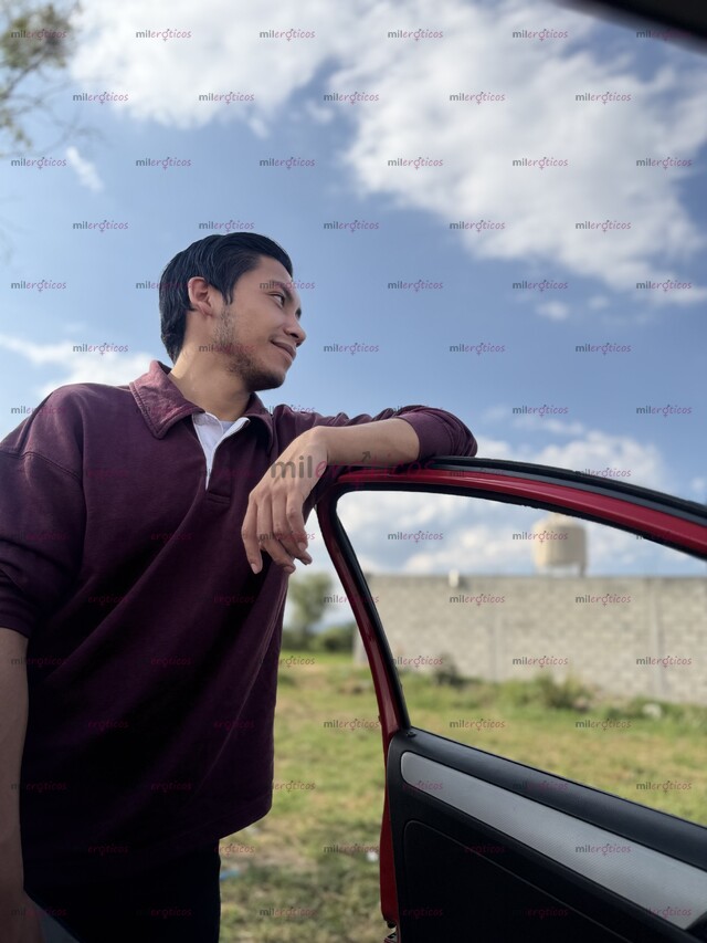 FOTOS DE JOVEN ATRACTIVO, VARONIL Y COMPLACIENTE PARA TI