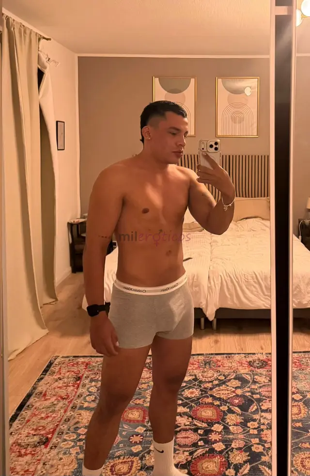 Soy andy colombiano recien llegado a la cuidad de santiago por pocos dia tengo 25 anos soy bastante caliente me va de todo full morboso tengo sitio y...