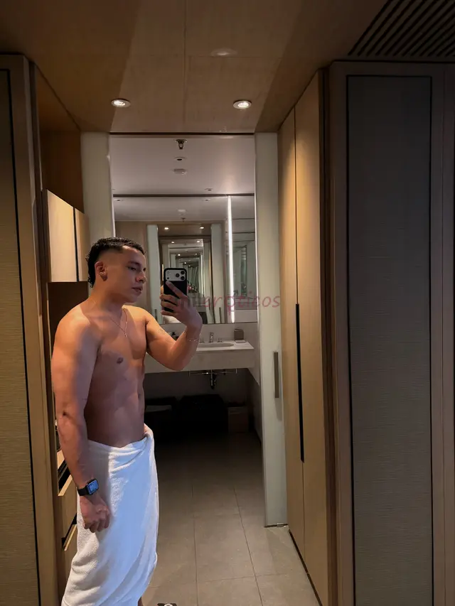 Soy andy colombiano recien llegado a la cuidad de santiago por pocos dia tengo 25 anos soy bastante caliente me va de todo full morboso tengo sitio y...