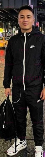 FOTOS DE JOVEN DE 22 AÑOS, DISCRETO, EDUCADO Y CON EXCELENTE PRESENCIA