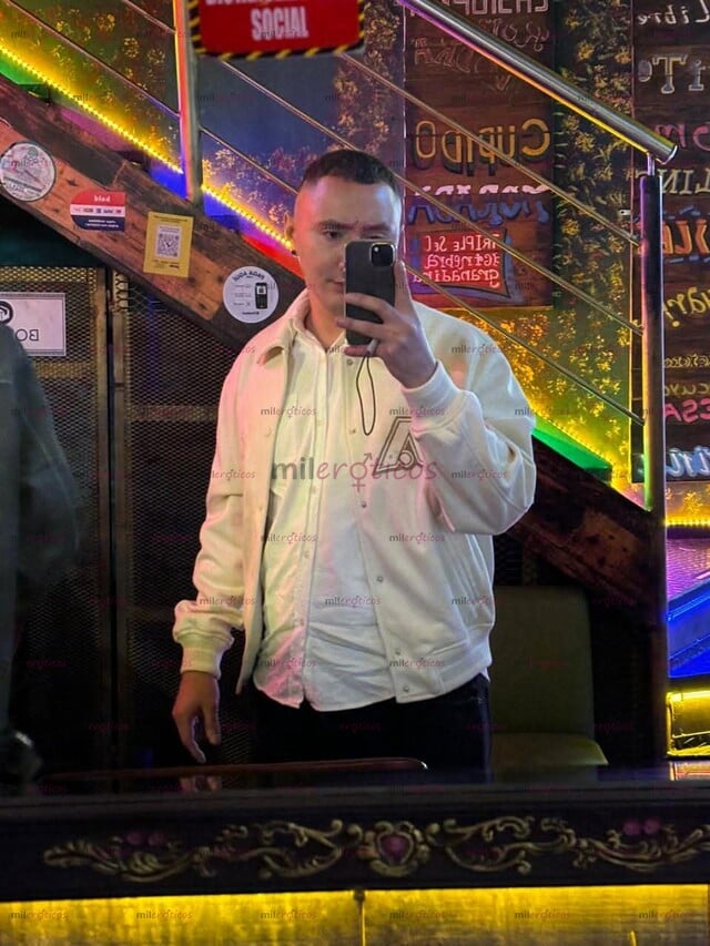 FOTOS DE MAN VERGÓN 21CM XL PRESENCIA IMPONENTE, ACTITUD SEGURA Y BUENA ENERGÍA