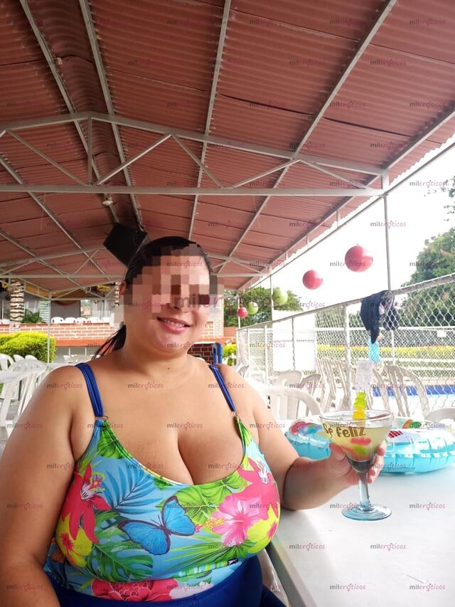 FOTOS DE MASAJE EROTICO EXCLUSIVO CON PAJA RUSA....ANA LU SENOS GRANDES 3176725715.