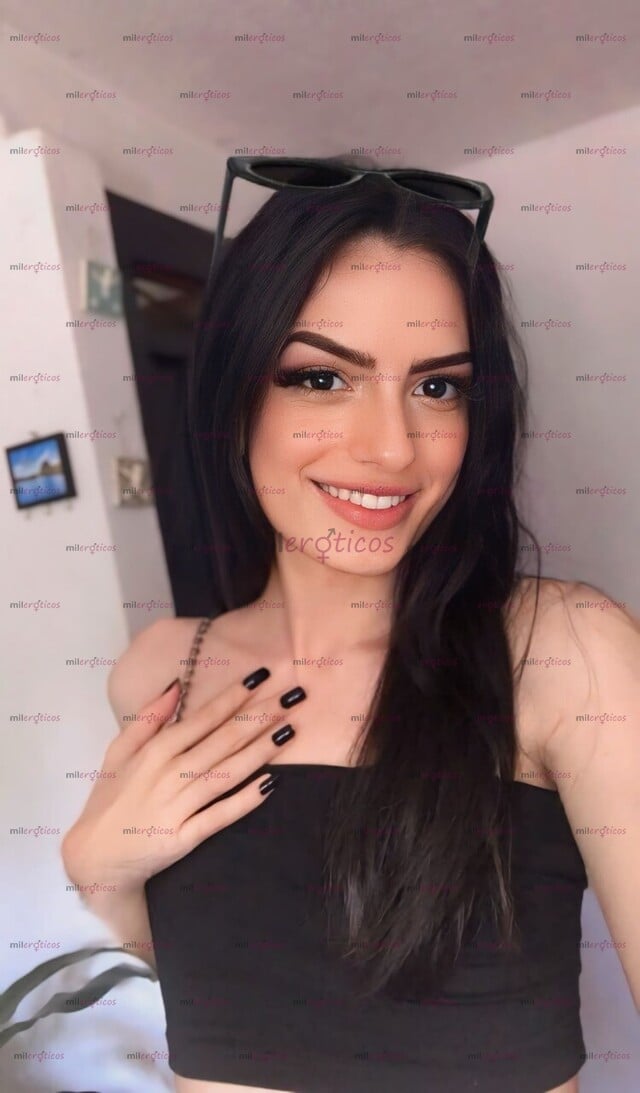 FOTOS DE FEMENINA Y DELICADA ASÍ SOY YO, POLLITA NUEVA EN LA CIUDAD