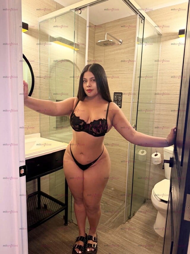 FOTOS DE SUPER PROMO $1300 NALGONA CHICHONA OJOS VERDES DISPONIBLE PARA TI