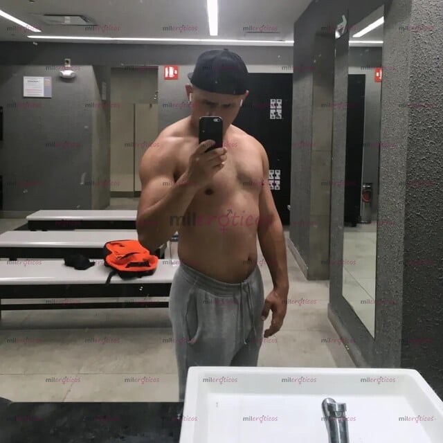 FOTOS DE VATO MACHIN GUARRO Y COMPLACIENTE. VERSÁTIL