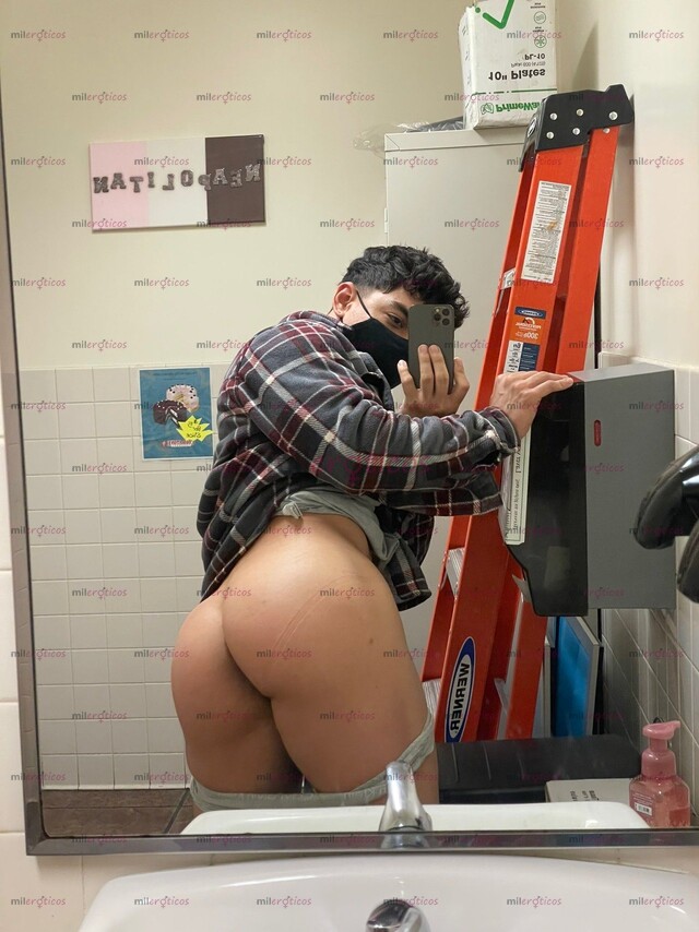 FOTOS DE SANTI CHAVITO CALIENTE Y JUGUETÓN CUMPLIRE TUS DESEOS CON LUGA
