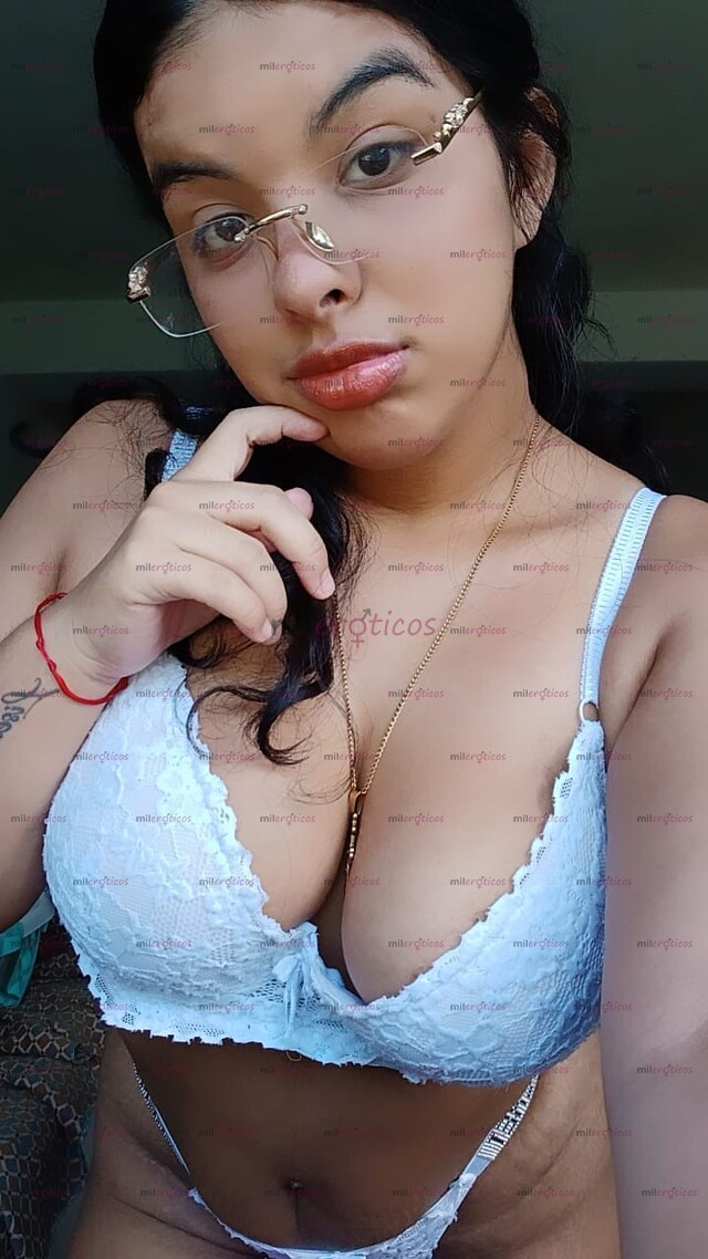 FOTOS DE PROMO 7K CON ARRECHITA DE CUQUITA BIEN MOJADITA Y APRETADITA, VEN HAZME VENIR BB