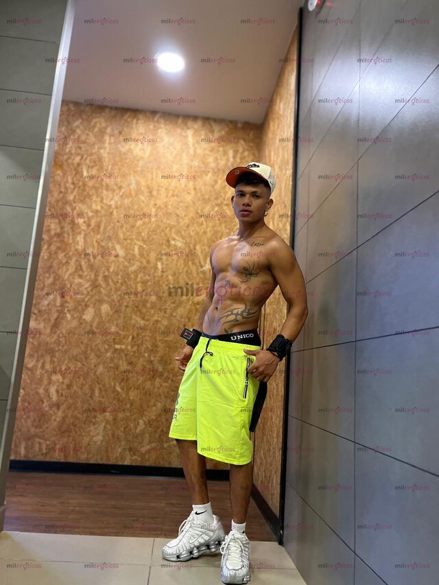 FOTOS DE HOLA MI NOMBRE ES MATÍAS , CHICO VERSÁTIL DE 22 AÑOS , DEPORTISTA Y BIEN CUIDADO