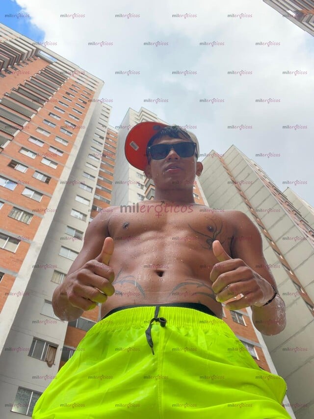 FOTOS DE HOLA MI NOMBRE ES MATÍAS , CHICO VERSÁTIL DE 22 AÑOS , DEPORTISTA Y BIEN CUIDADO