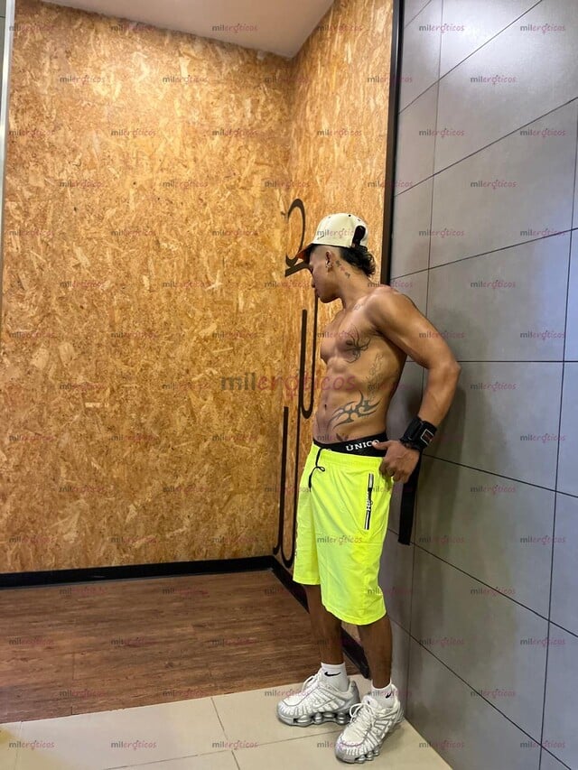 FOTOS DE HOLA MI NOMBRE ES MATÍAS , CHICO VERSÁTIL DE 22 AÑOS , DEPORTISTA Y BIEN CUIDADO