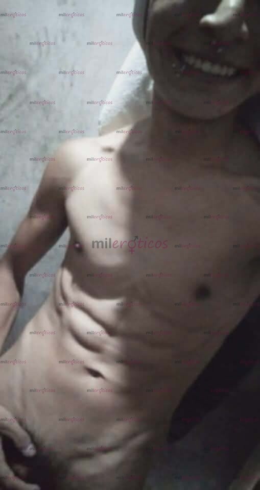 FOTOS DE FLACO CALIENTE DE 24 AÑOSALGUNA QUE QUIERA PROBAR A ESTE FLAQUITO