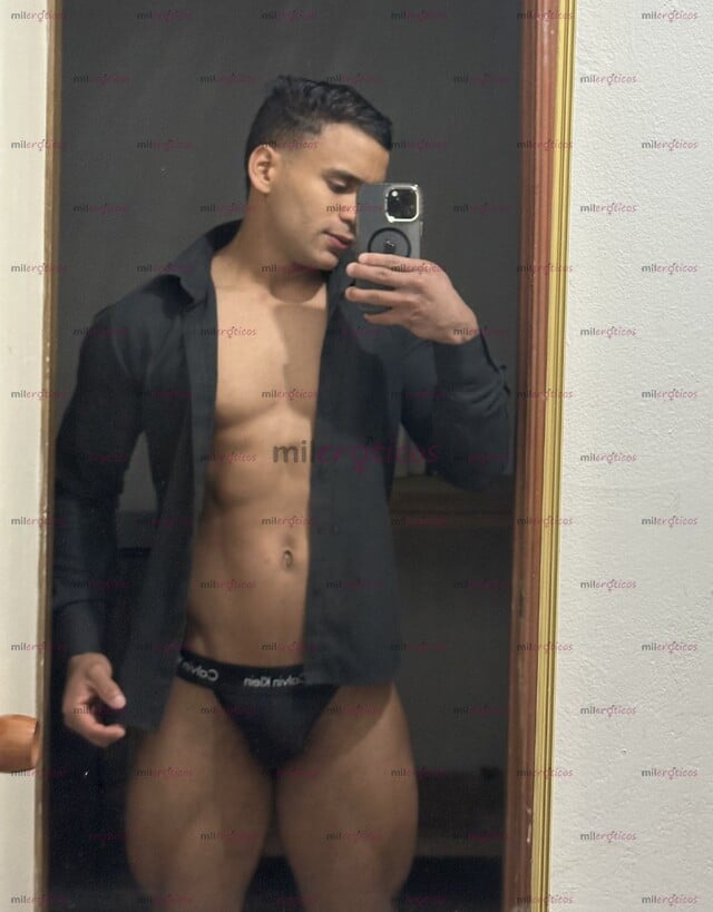 FOTOS DE CHICO VERSÁTIL CON GRAN TRASERO ,DIVERTIDO , MORBOSO ,PERVERTIDO Y CALIENTE