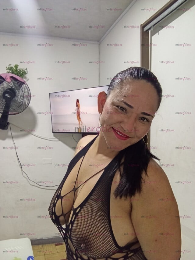 FOTOS DE LLEGÓ TU VENEZUELA FAVORITA, MAMADORA, SUTIL, CARIÑOSA Y APASIONADA