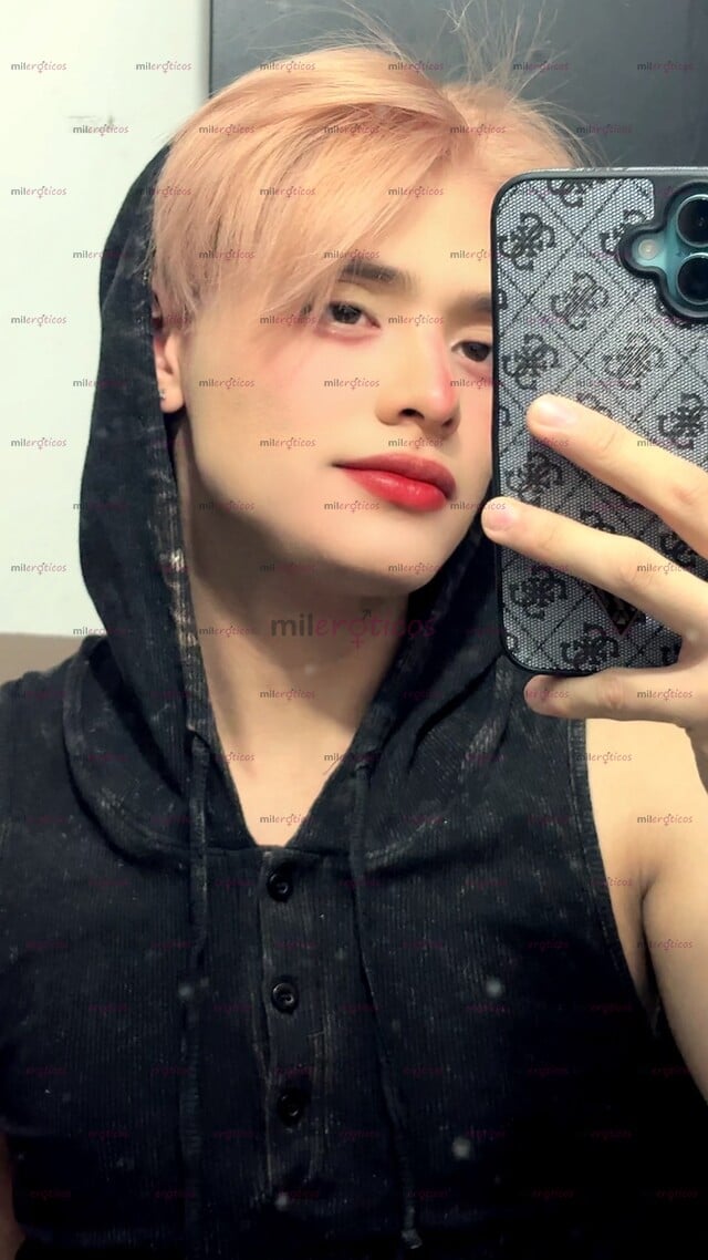 FOTOS DE CHAVO TWIN, ALGO AFEMINADO, DISCRETO Y COMPLACIENTE