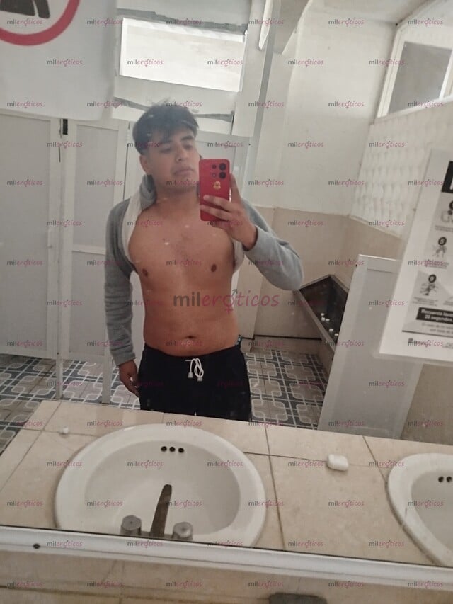 FOTOS DE SERVICIO DE CHICO, 25 AÑOS TE LA PASARÁS SUPER RICO ,