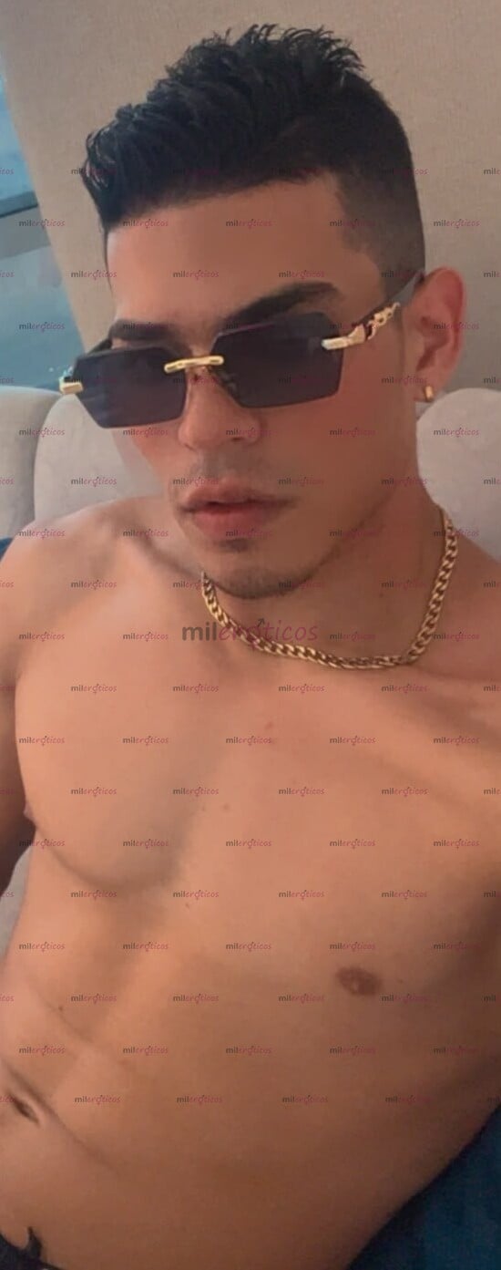 FOTOS DE SENSUAL MORENO PAISA ESCULTURAL GIGOLO A TU DISPOSICION ESCRIBEME MOR