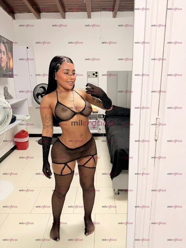 FOTOS DE MARÍA FLACA TALLADORA OPERADA QUE TE VOLVERÁ LOCO ESCRÍBEME LA PASAREMOS DELI