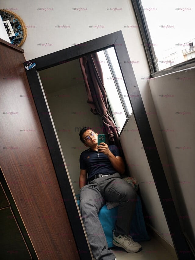 FOTOS DE SOY UN CHICO DE 23 QUE QUIERE HACER FELIZ A ESAS MUJERES HERMOSAS
