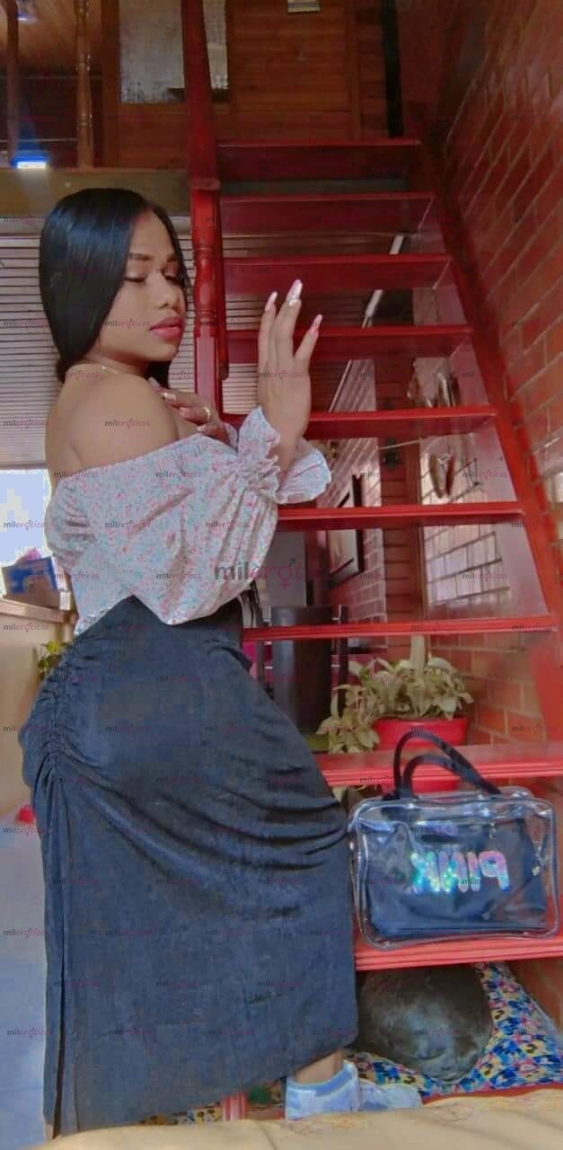 FOTOS DE TRANS MORENITA CON GANAS DE MUCHA VERGA VEN Y FOLLAME