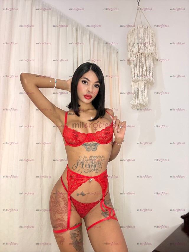 FOTOS DE ANDREA BELLA, SEXY, COMPLACIENTE TODO UN MANJAR DISPONIBLE PARA TI