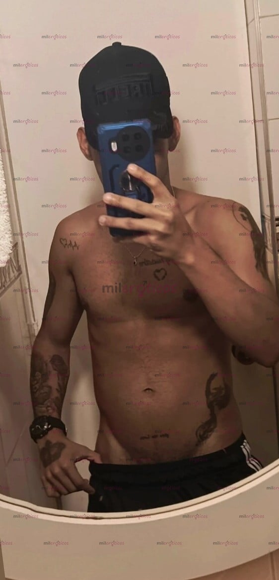 FOTOS DE VERGON DE 25 AÑOS TOTALMENTE DISCRETO, MACHO VELLUDO COMPLACIENTE